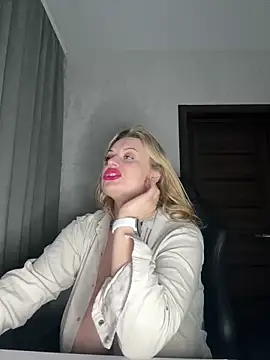 Snapshot of Evellyn chatting on February 2025 11:25:02 PM Evellyn online show from February 2025 11:25:02 PM