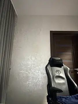 Snapshot of Evellyn chatting on November 2025 12:25:01 AM Evellyn online show from November 2025 12:25:01 AM