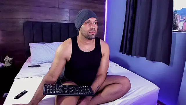anthonylatynxd online show from July 2026 11:11:01 PM