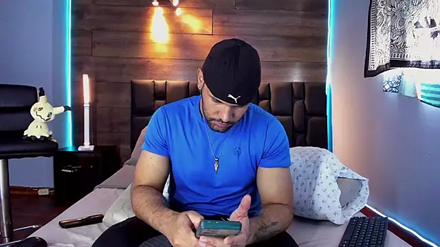 Snapshot of anthonylatynxd chatting on February 2025 03:27:02 PM anthonylatynxd online show from February 2025 03:27:02 PM