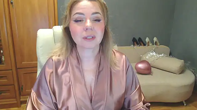 Cute sun online show from May 2026 06:10:01 PM