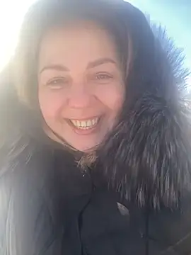 Cute sun online show from February 2026 10:35:02 AM