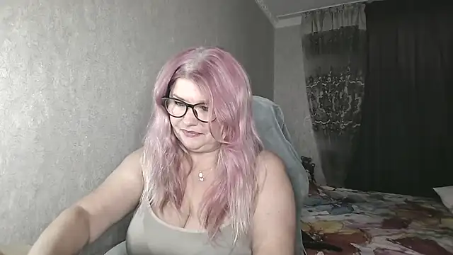 Snapshot of Diana_49 chatting on July 2026 06:16:02 AM Diana 49 online show from July 2026 06:16:02 AM