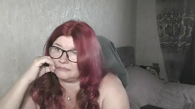 Snapshot of Diana_49 chatting on June 2026 07:53:02 AM Diana 49 online show from June 2026 07:53:02 AM