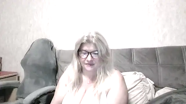 Diana 49 online show from May 2026 07:06:01 PM