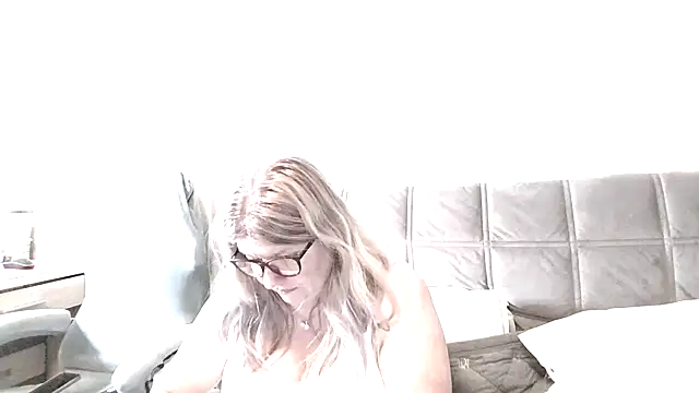 Diana 49 online show from May 2026 02:56:01 PM