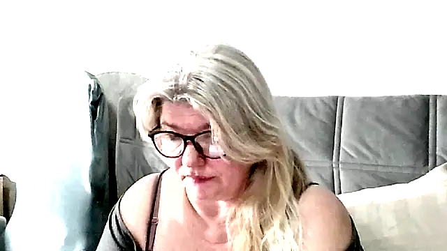 Diana 49 online show from March 2026 07:35:01 PM