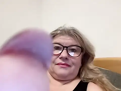 Diana 49 online show from April 2026 11:17:01 AM