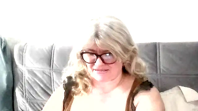 Diana 49 online show from March 2026 01:45:01 PM