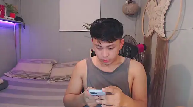 Snapshot of princeJayX chatting on February 2025 03:45:02 AM princeJayX online show from February 2025 03:45:02 AM