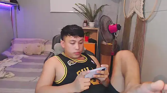 Snapshot of princeJayX chatting on February 2025 08:40:02 AM princeJayX online show from February 2025 08:40:02 AM