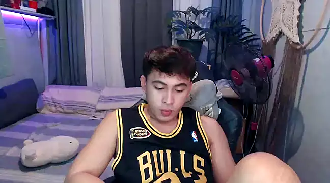 Snapshot of princeJayX chatting on January 2025 12:02:02 PM princeJayX online show from January 2025 12:02:02 PM