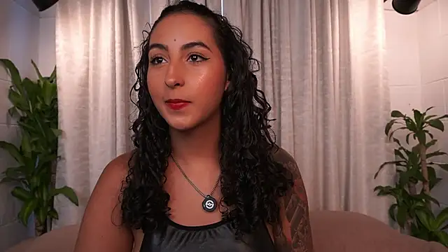 agatha collins  online show from April 2026 06:38:01 PM