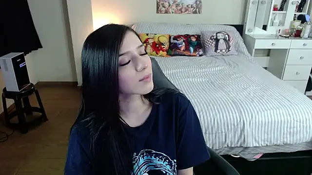 kittykat18x online show from April 2026 09:51:02 PM