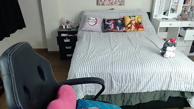 kittykat18x online show from November 2025 06:47:02 PM