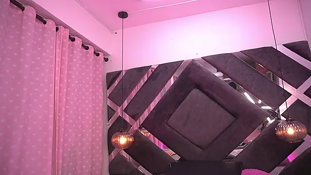 violeta aroca online show from March 2025 03:19:01 AM