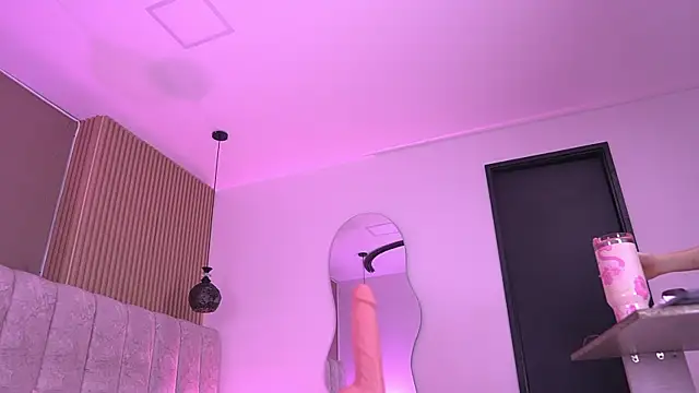 violeta aroca online show from May 2026 03:04:01 AM