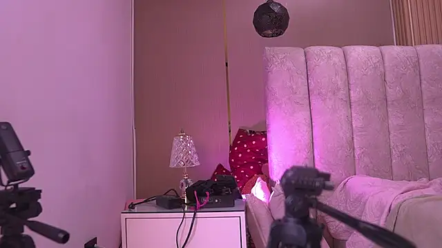 violeta aroca online show from July 2026 03:08:01 AM