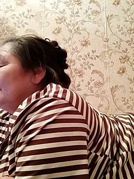 Zulfiya Bruce online show from April 2026 06:03:02 PM