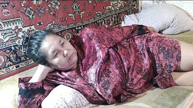 Zulfiya Bruce online show from July 2026 05:31:01 PM