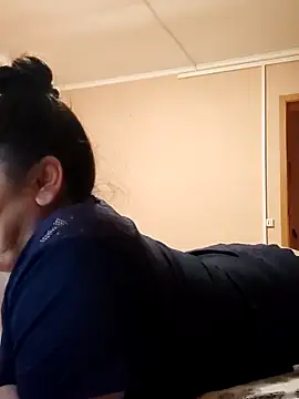 Zulfiya Bruce online show from February 2026 08:42:01 PM