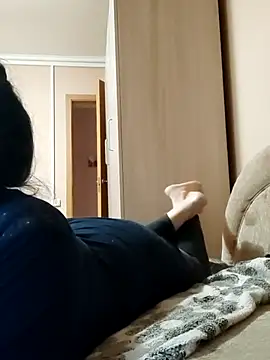 Zulfiya Bruce online show from February 2026 05:45:02 PM