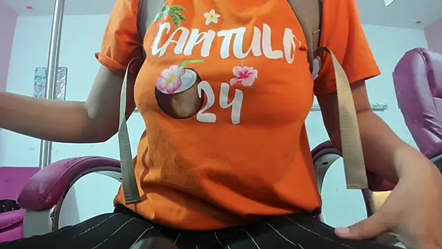 CAMILA--REY online show from December 2025 11:24:02 AM