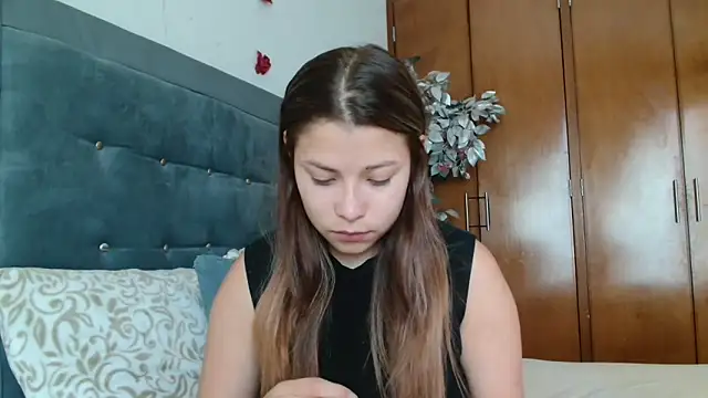 3littleschoolteens online show from April 2026 06:15:01 PM