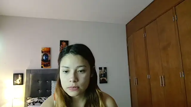 Snapshot of 3littleschoolteens chatting on November 2025 05:49:02 PM 3littleschoolteens online show from November 2025 05:49:02 PM