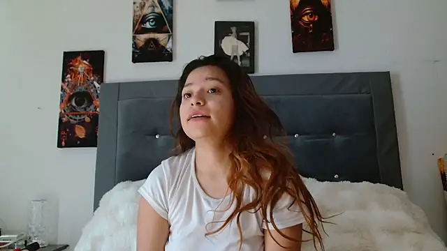 Snapshot of 3littleschoolteens chatting on January 2026 05:40:02 PM 3littleschoolteens online show from January 2026 05:40:02 PM