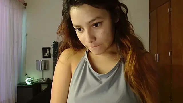 Snapshot of 3littleschoolteens chatting on October 2025 05:34:02 PM 3littleschoolteens online show from October 2025 05:34:02 PM