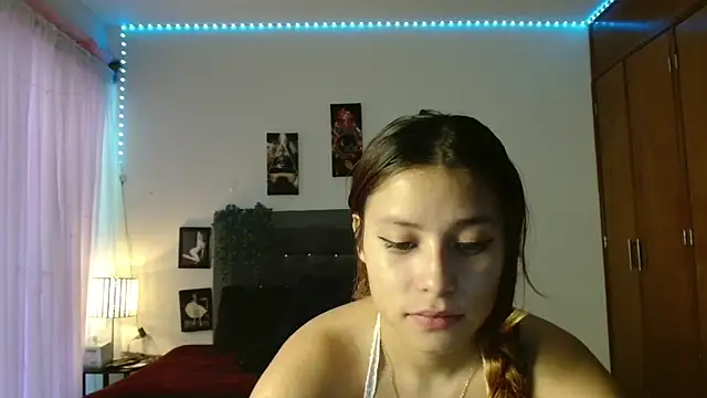Snapshot of 3littleschoolteens chatting on October 2025 06:52:01 PM 3littleschoolteens online show from October 2025 06:52:01 PM