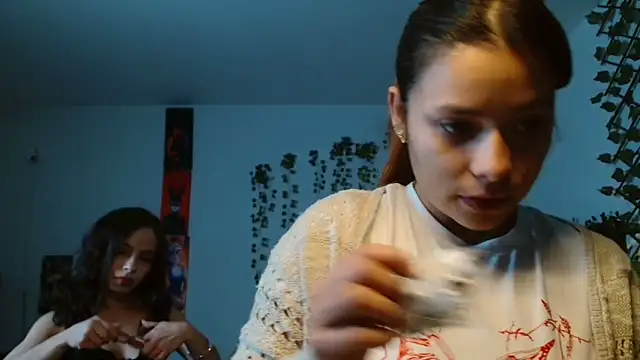 Snapshot of 3littleschoolteens chatting on November 2025 09:18:01 PM 3littleschoolteens online show from November 2025 09:18:01 PM