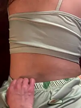 Snapshot of 3littleschoolteens chatting on January 2026 09:56:02 AM 3littleschoolteens online show from January 2026 09:56:02 AM