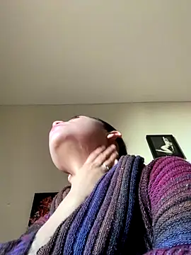 Snapshot of 3littleschoolteens chatting on December 2025 10:21:01 PM 3littleschoolteens online show from December 2025 10:21:01 PM