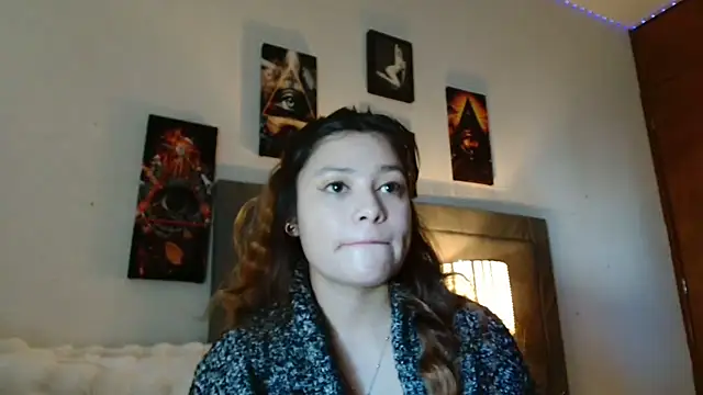 Snapshot of 3littleschoolteens chatting on January 2026 08:37:01 PM 3littleschoolteens online show from January 2026 08:37:01 PM