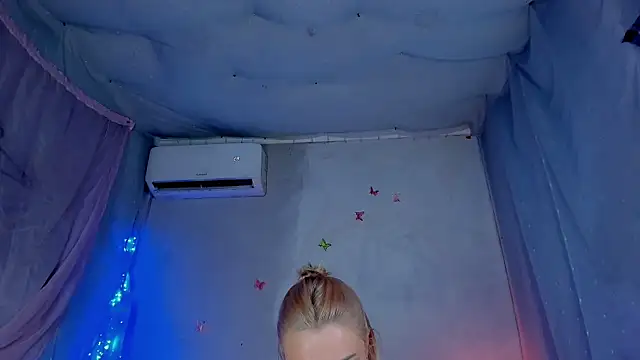 LickLizzy online show from May 2026 08:02:01 PM