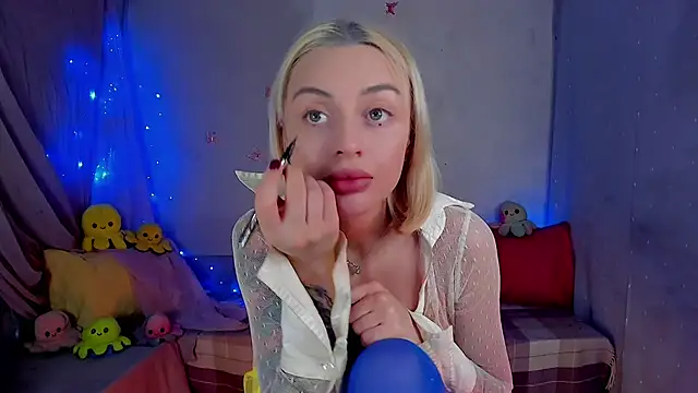 LickLizzy online show from February 2026 10:41:01 PM