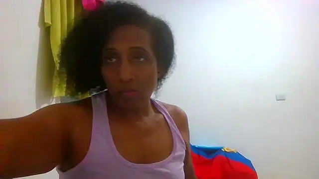 Snapshot of Aishamara chatting on September 2025 05:25:02 AM Aishamara online show from September 2025 05:25:02 AM