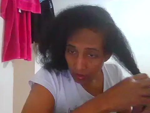Snapshot of Aishamara chatting on March 2025 03:06:01 PM Aishamara online show from March 2025 03:06:01 PM