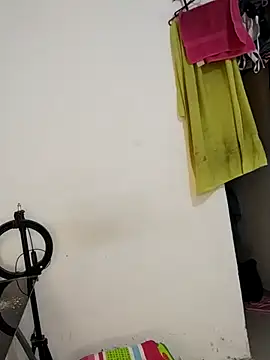 Snapshot of Aishamara chatting on February 2026 01:04:02 AM Aishamara online show from February 2026 01:04:02 AM