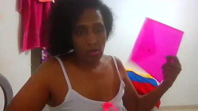 Snapshot of Aishamara chatting on October 2025 02:26:01 AM Aishamara online show from October 2025 02:26:01 AM