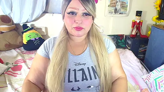 Queen Anne online show from November 2025 08:02:02 PM