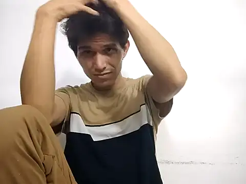 Snapshot of PrivCamZone chatting on October 2025 01:50:01 AM PrivCamZone online show from October 2025 01:50:01 AM