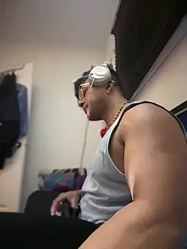 CleanGrey online show from February 2026 10:23:01 AM