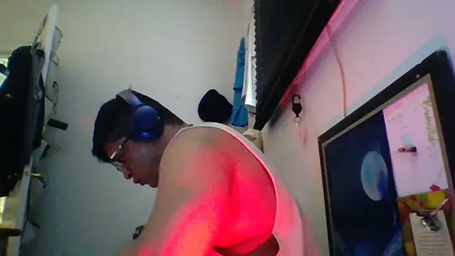 CleanGrey online show from March 2026 09:38:02 PM