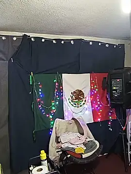 Snapshot of LaInsaciableIntensa chatting on June 2026 01:07:02 AM LaInsaciableIntensa online show from June 2026 01:07:02 AM