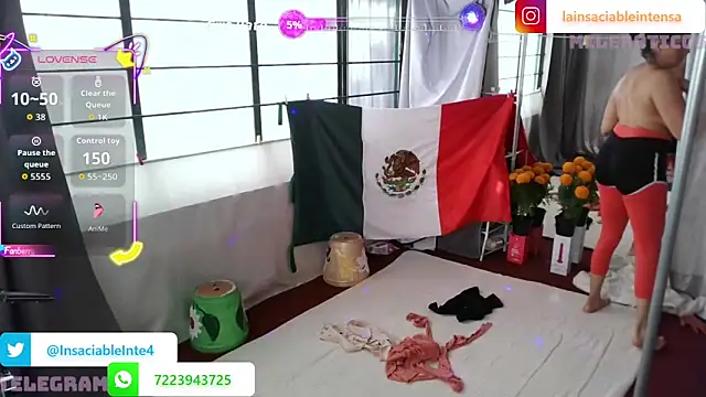 Snapshot of LaInsaciableIntensa chatting on November 2025 02:33:02 PM LaInsaciableIntensa online show from November 2025 02:33:02 PM