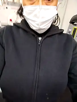 Snapshot of LaInsaciableIntensa chatting on December 2025 04:38:01 PM LaInsaciableIntensa online show from December 2025 04:38:01 PM