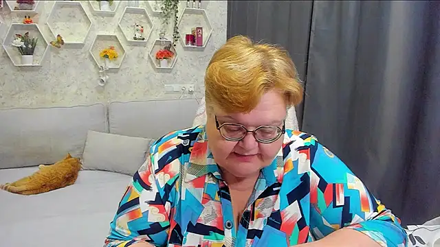  big love  online show from April 2026 07:37:02 PM